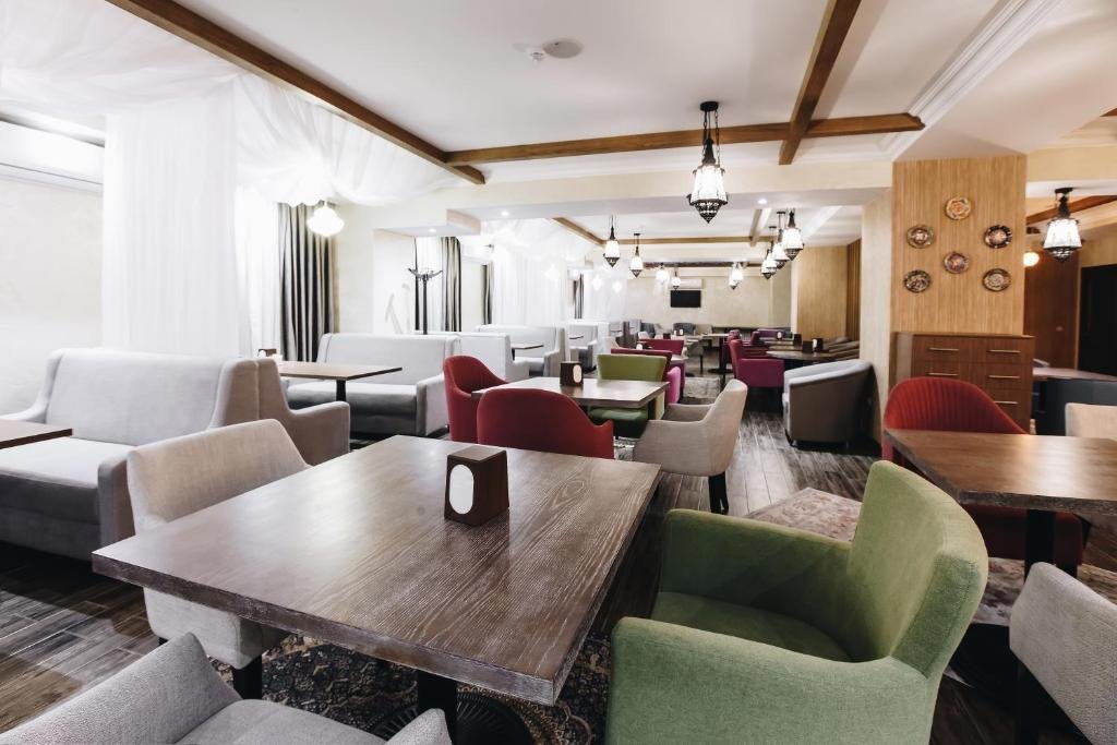 Алматы: Renion Park Hotel