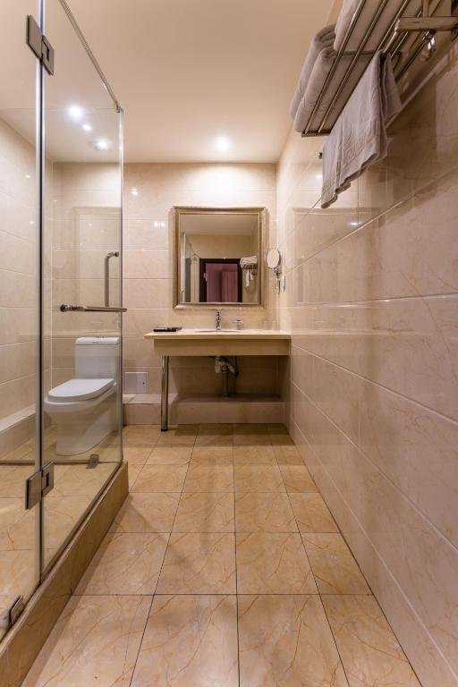 Алматы: Renion Park Hotel