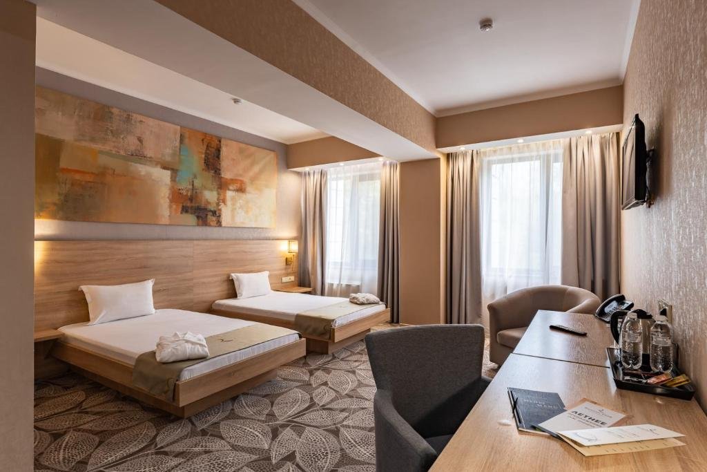 Алматы: Renion Park Hotel