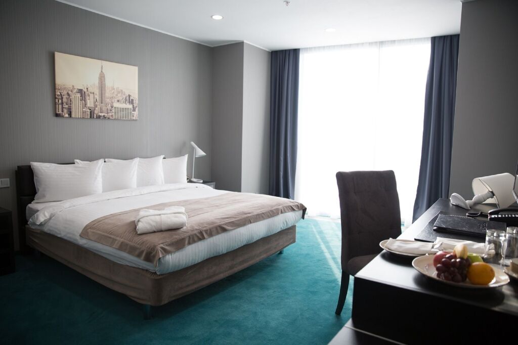 Алматы: Maqan Hotel Almaty