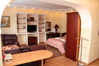 Алматы: Tulebaeva 65 Apartments