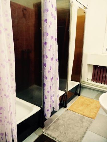 Алматы: Baza Hostel Almaty