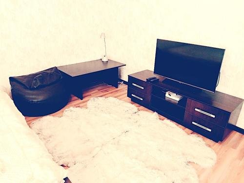 Астана: Apartment on Sauran Str Center
