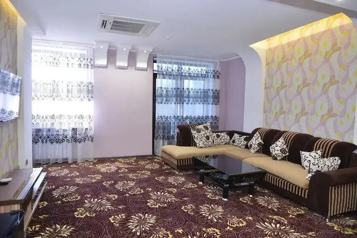 Шымкент: Отель Zhibek Zholy