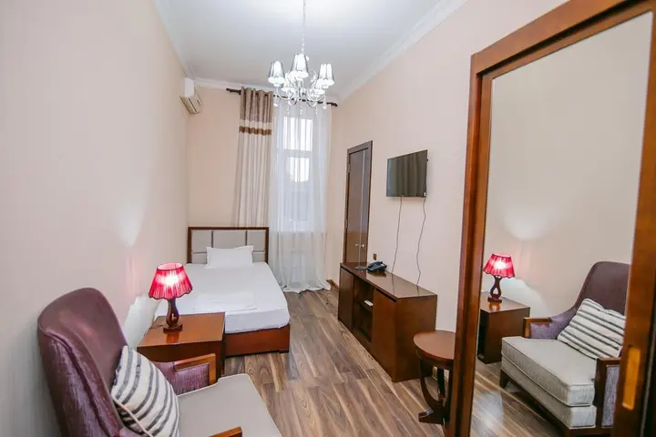 Тараз: Hotel Inju