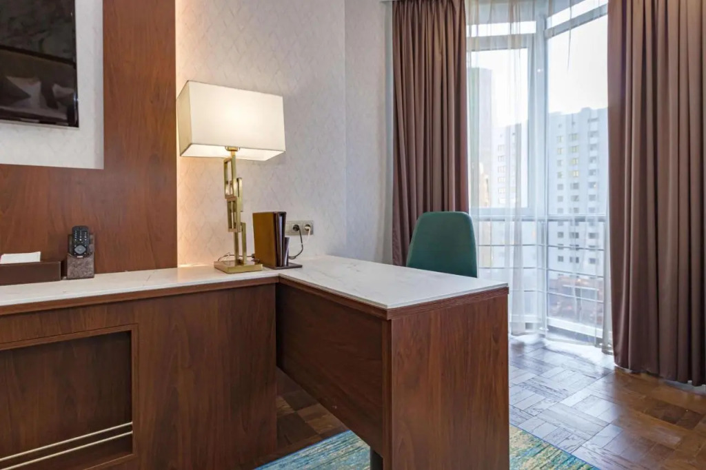 Астана: Отель Best Western Plus Astana