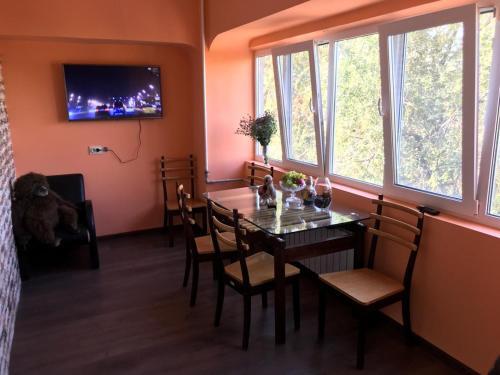 Алматы: Center Almaty Hostel