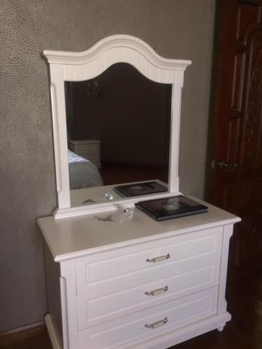 Шымкент: Guesthouse on Qaziyev 121