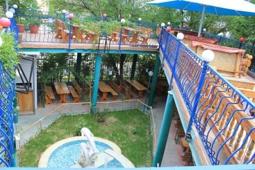Актау: Three Dolphins Hotel