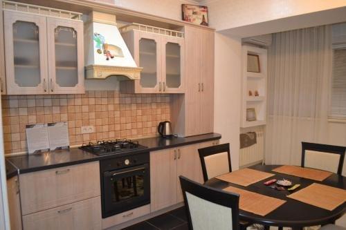 Актобе: Trillioner Apartment on Moldagulovoi 64