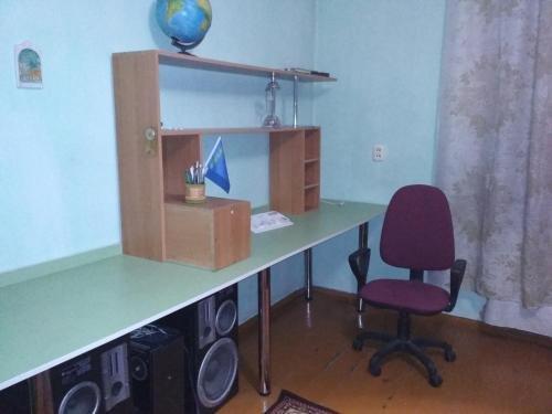 Шымкент: Room on Omishuly 21