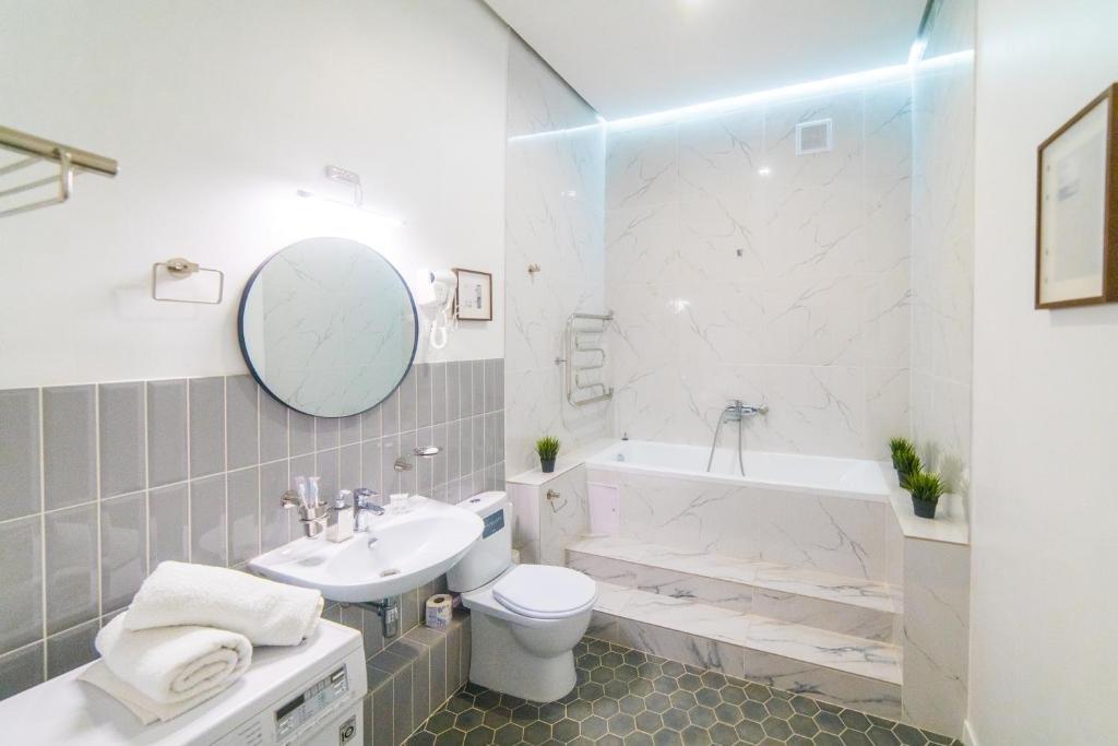 Алматы: Manica Central Avenue