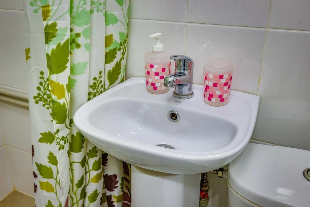 Алматы: YourHouse mikrorajon 1, dom 23 - ekonomichnee kvartiry, ujutnee gostinitsy