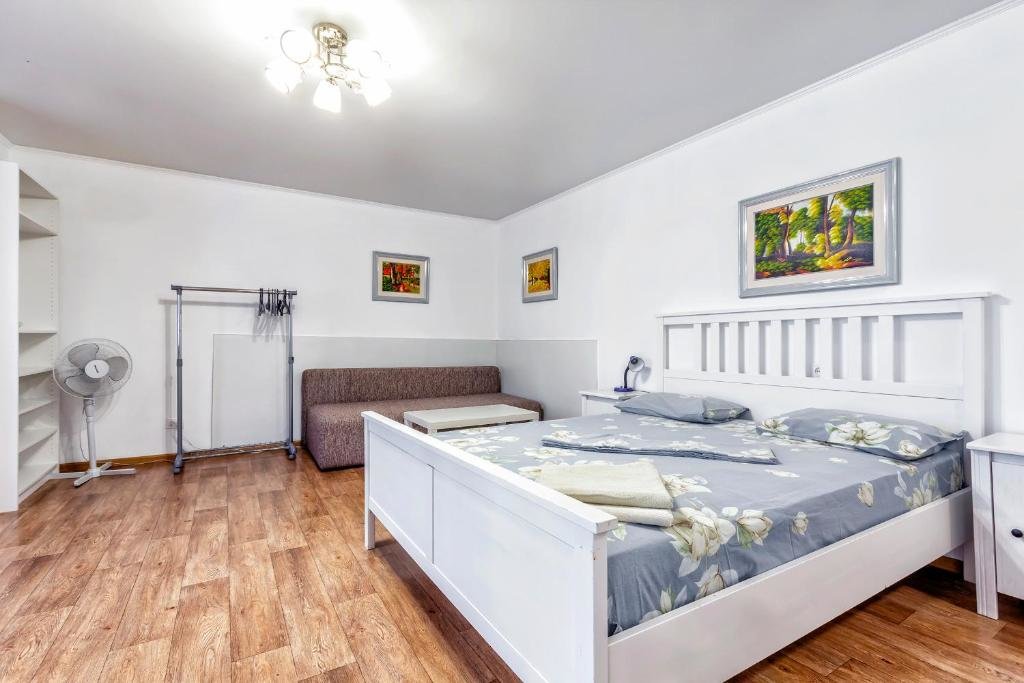 Алматы: Cozy Studio On Abylaykhan 147