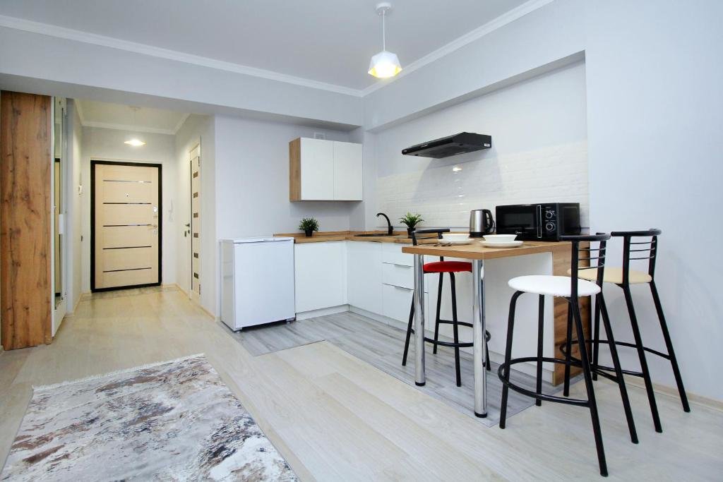 Алматы: New and cozy studio in the best area! 4