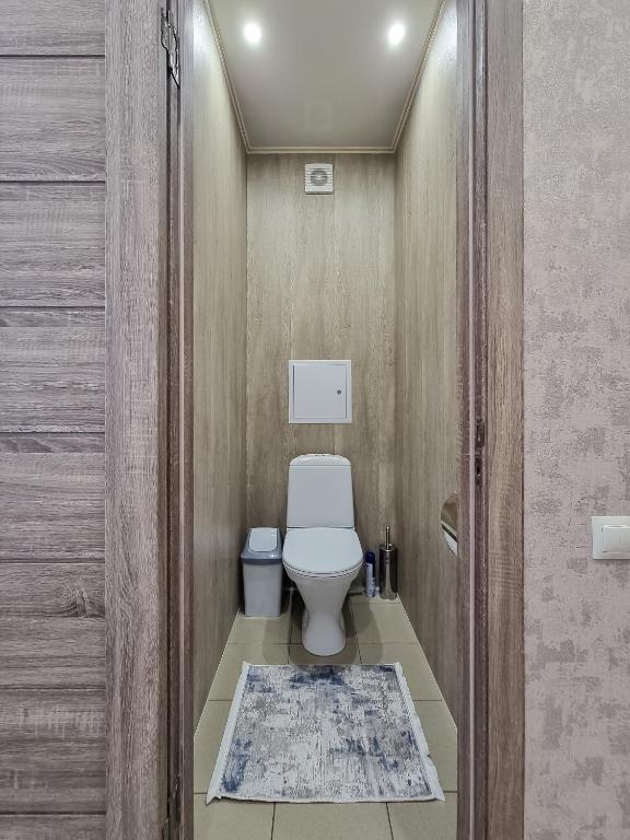 Усть-Каменогорск: 2x SuperLUX Arbat Chehova Kirova 55