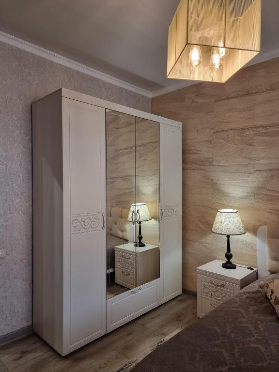 Усть-Каменогорск: 2x SuperLUX Arbat Chehova Kirova 55