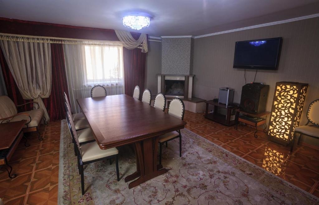 Алматы: Sunkar Hotel