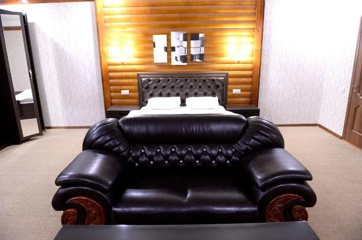 Тараз: Pride Hotel