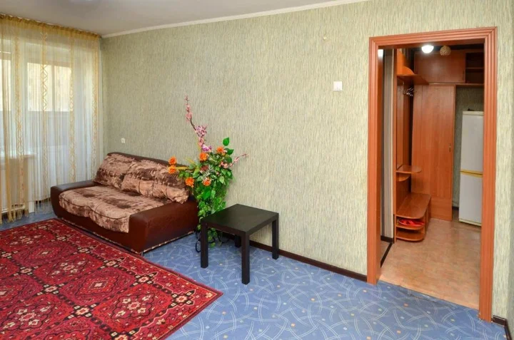 Кокшетау: 1 komnatnye apartamenty na Saduakasova 24