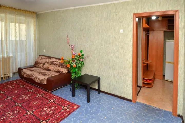 Кокшетау: 1 komnatnye apartamenty na Saduakasova 24