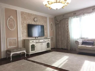 Алматы: Ahome 36 Dostyk Plaza