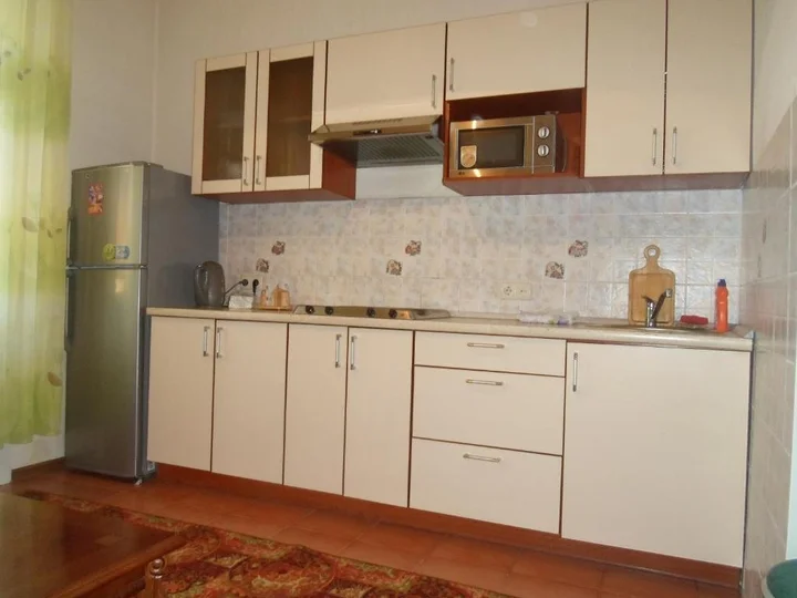 Астана: Apartment on Respublika 9/1