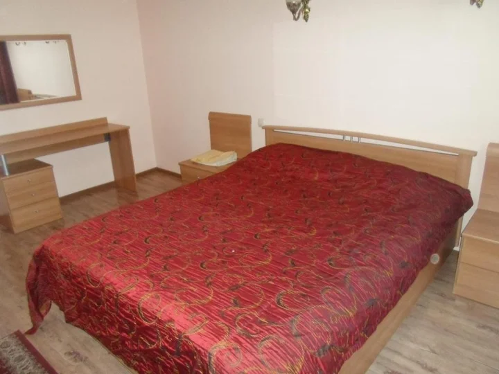 Астана: Apartment on Respublika 9/1