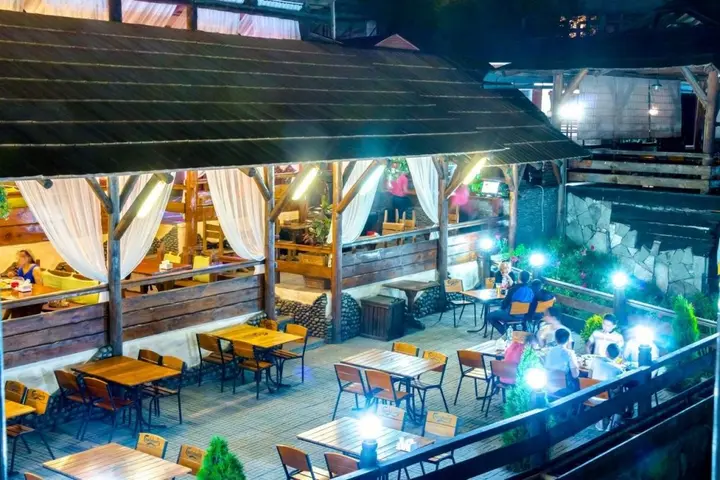 Алматы: Saraichik Hotel