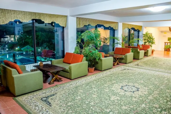 Алматы: Saraichik Hotel
