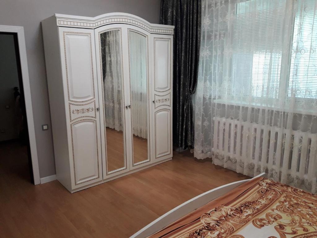 Алматы: Holiday Home On Nurmagambetov 174