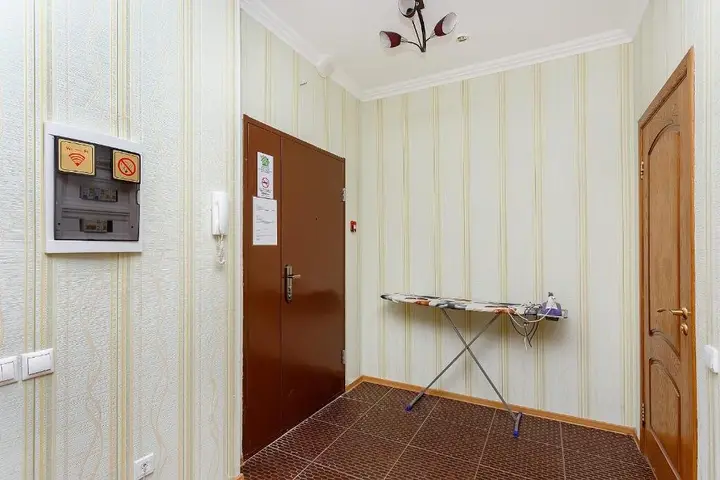 Apartment at Dostyk 5/1, 20 floor — фото 1