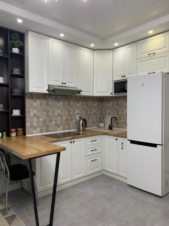 Актау: loft studio apartment in aktau