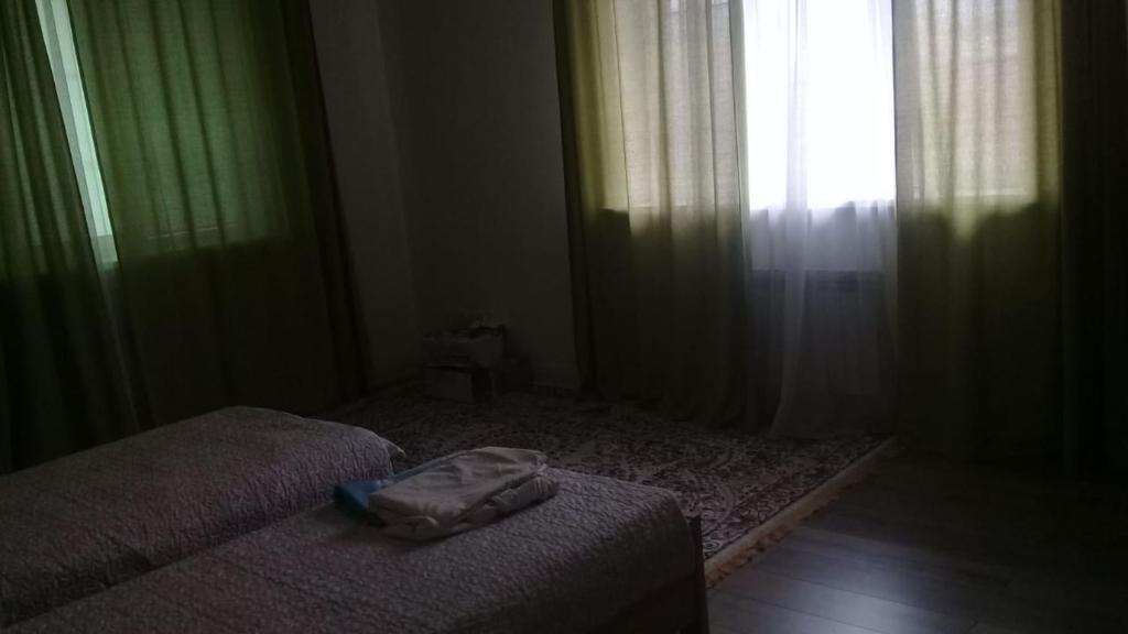 Алматы: Guesthouse On Ashimbaeva 23