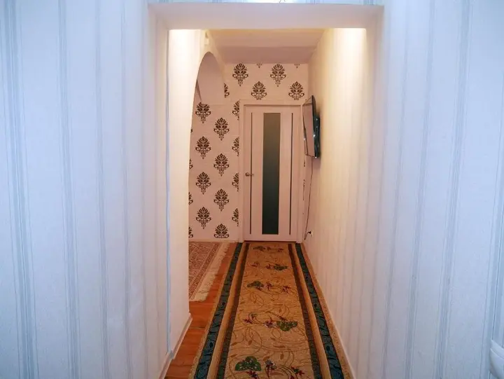 Алматы: Apartment on Abay 101