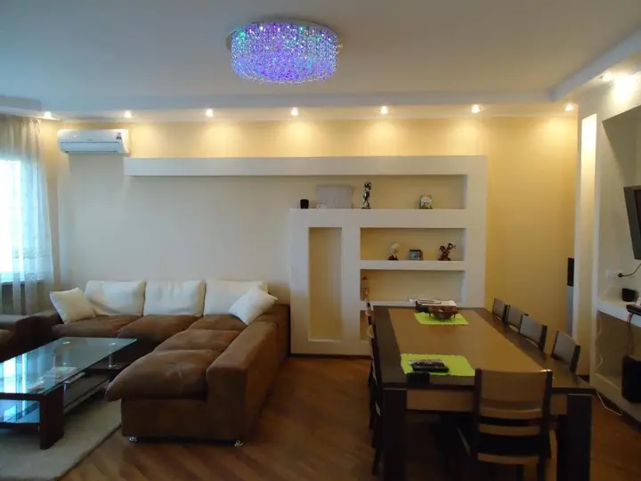 Алматы: Condo153m2