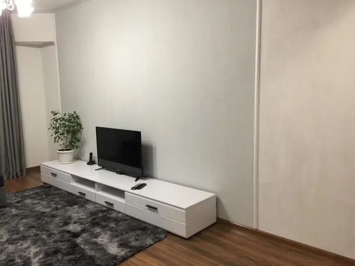 Алматы: Apartment on Makataeva 73