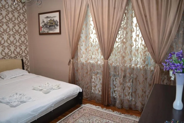 Алматы: Ahome 05 on Balzak street