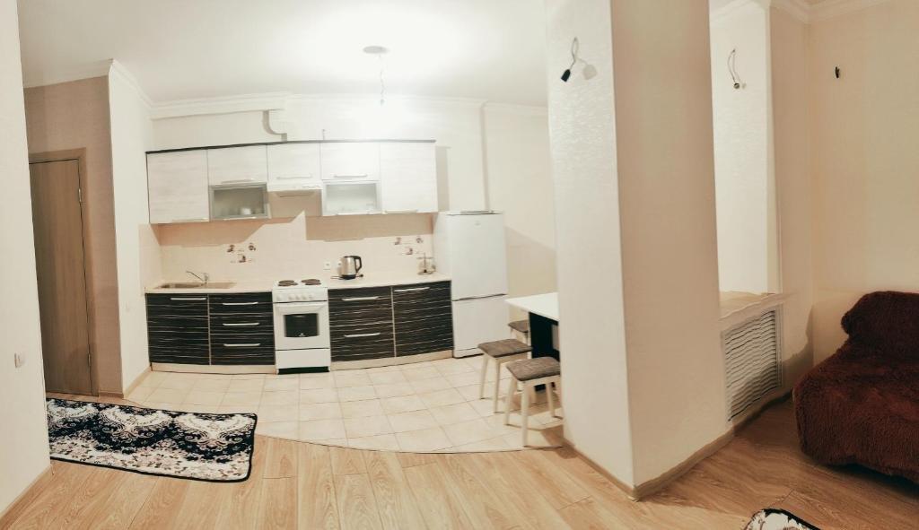 Астана: 2-room apartment on Saryarka Avenue, 1A