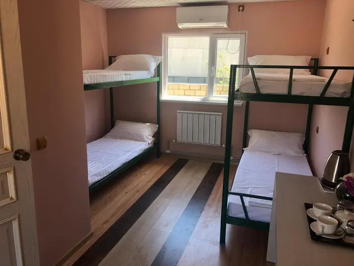 Актау: Hostel MANDARIN