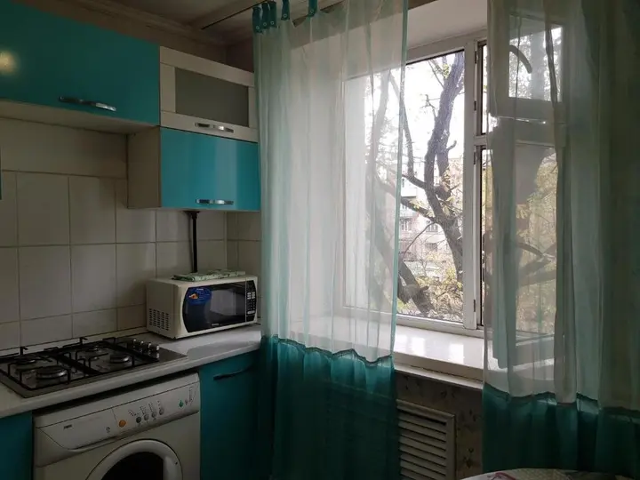 Алматы: Apartment on Gogolya 100