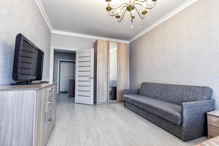 Астана: New 1br apartment at Sauran Towers