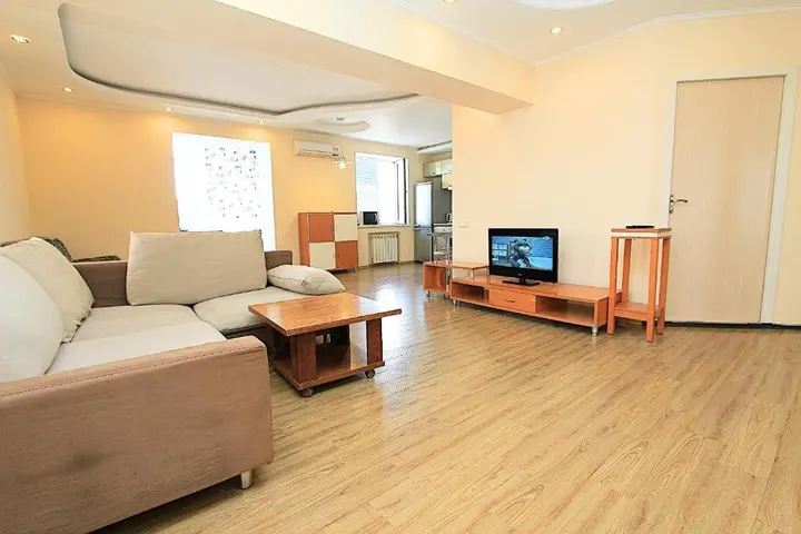 Алматы: Lightgouse Apartments On Samal-1/24