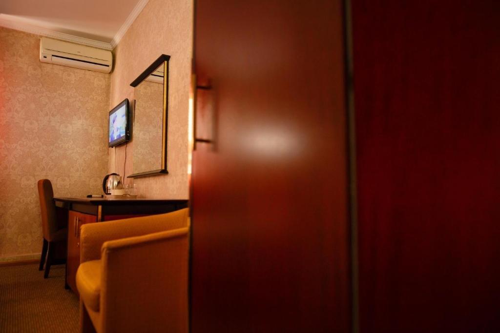 Алматы: Almaty-Tranzit N1 Hotel