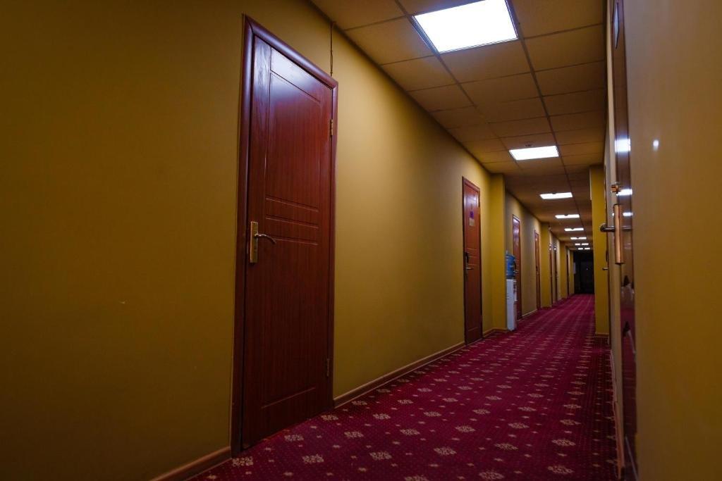 Алматы: Almaty-Tranzit N1 Hotel