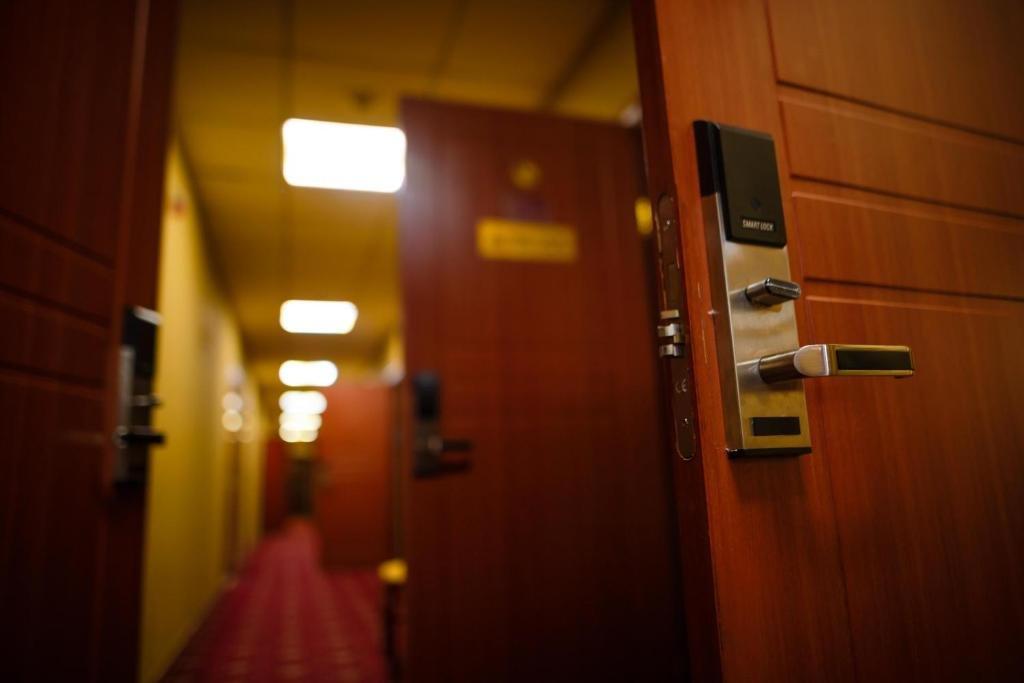 Алматы: Almaty-Tranzit N1 Hotel
