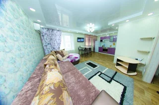 Усть-Каменогорск: Apartlux on Republic Square