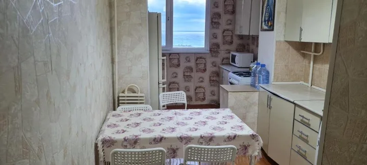 Актау: Apartamenty v tsentre vozle naberezhnoj
