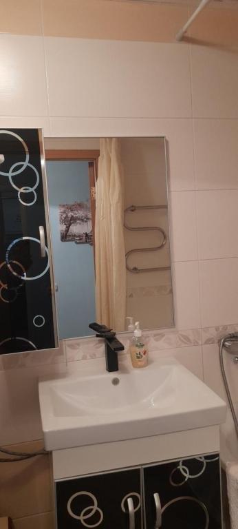 Актау: Seaside home