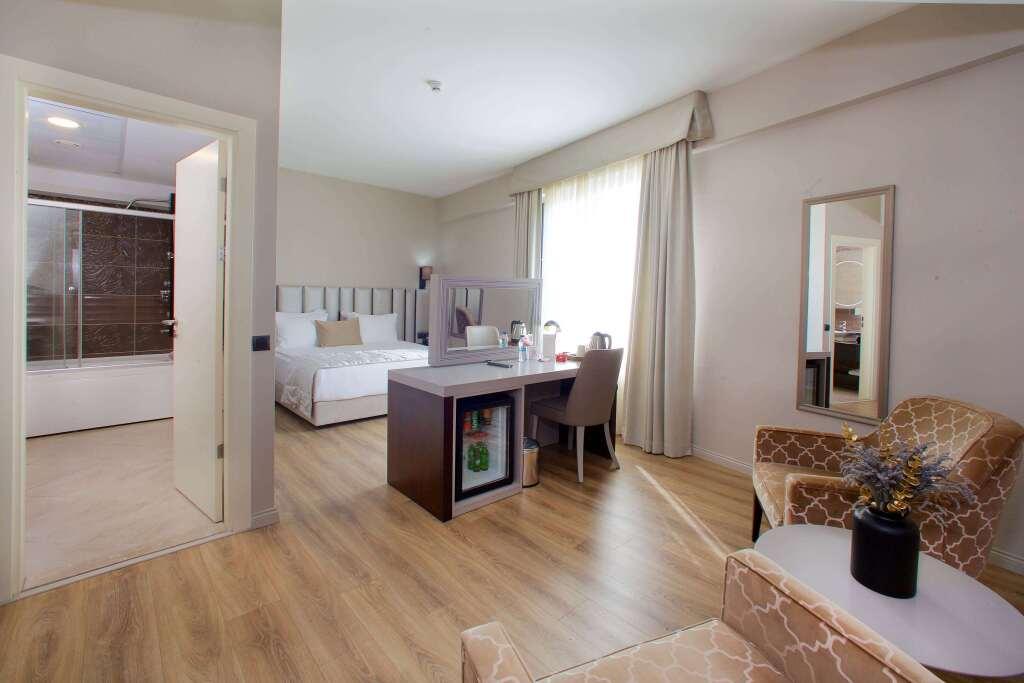 Сома: Ramada by Wyndham Soma